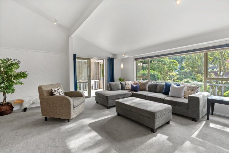 Photo of property in 7 Woodford Way, Crofton Downs, Wellington, 6035