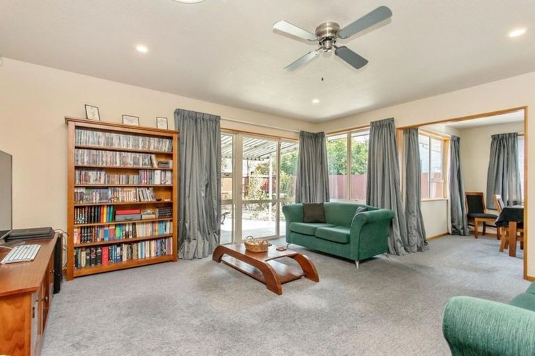 Photo of property in 2/31 Nottingham Avenue, Halswell, Christchurch, 8025