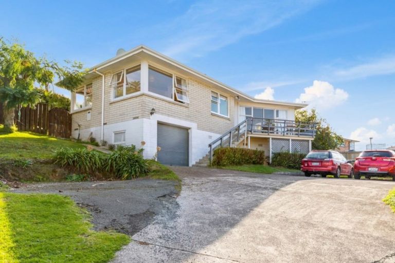 Photo of property in 27 Warwick Place, Brookfield, Tauranga, 3110