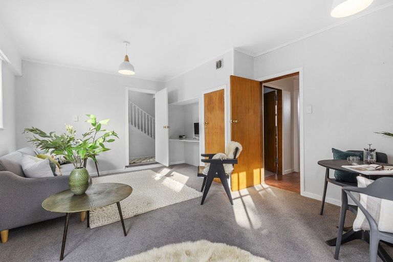 Photo of property in 8 Friend Street, Karori, Wellington, 6012