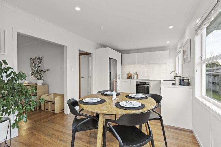Photo of property in 16 English Street, St Andrews, Hamilton, 3200