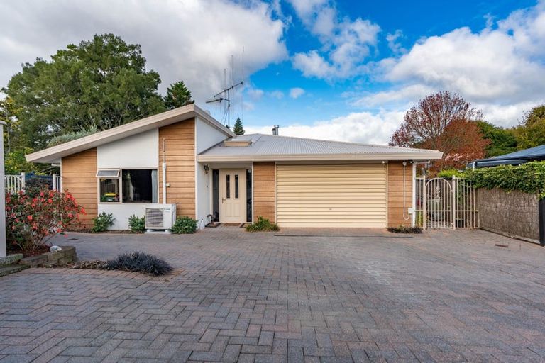 Photo of property in 28 Ranui Street, Dinsdale, Hamilton, 3204
