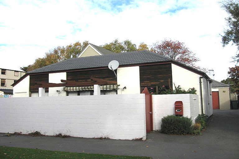 Photo of property in 25 Newbridge Place, Ilam, Christchurch, 8041