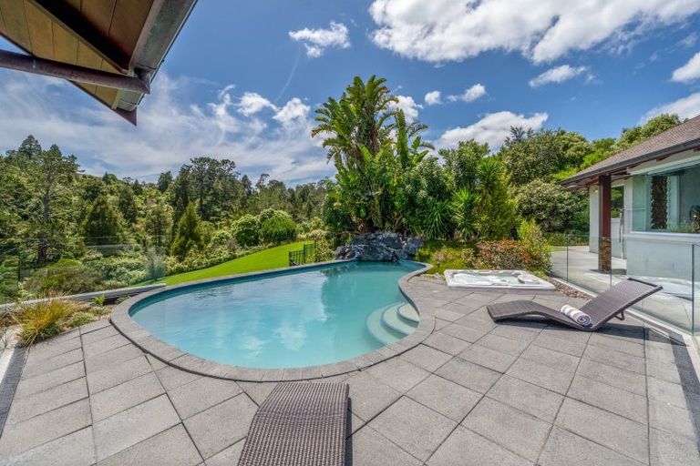 Photo of property in 17 Pearson Road, Whitford, 2571