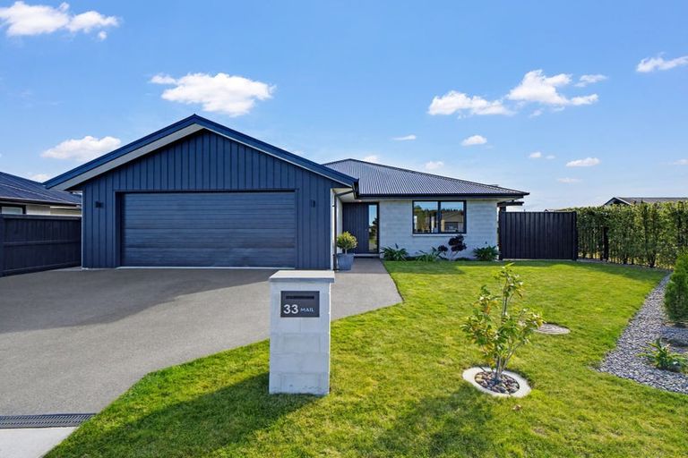 Photo of property in 33 Claremont Crescent, Amberley, 7410