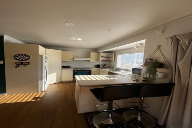 Photo of property in 10 Ambler Avenue, Glen Eden, Auckland, 0602
