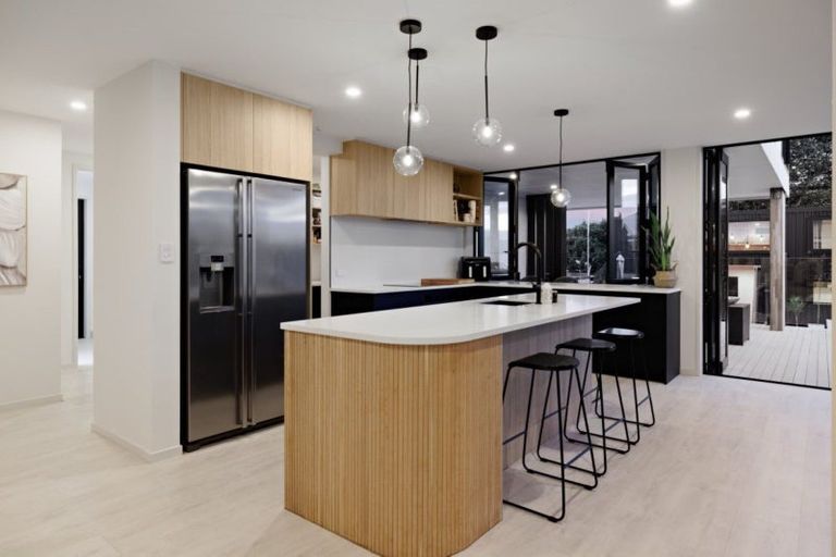 Photo of property in 18 Motiti Road, Papamoa Beach, Papamoa, 3118