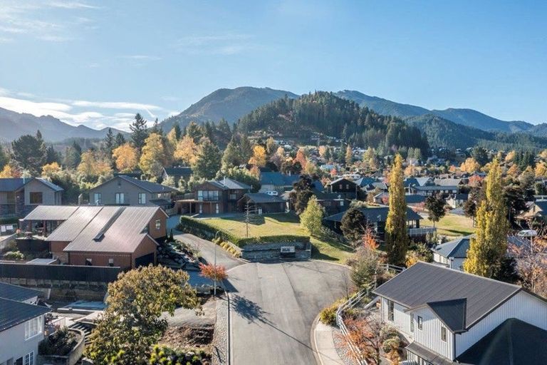 Photo of property in 8 Oakview Close, Hanmer Springs, 7334