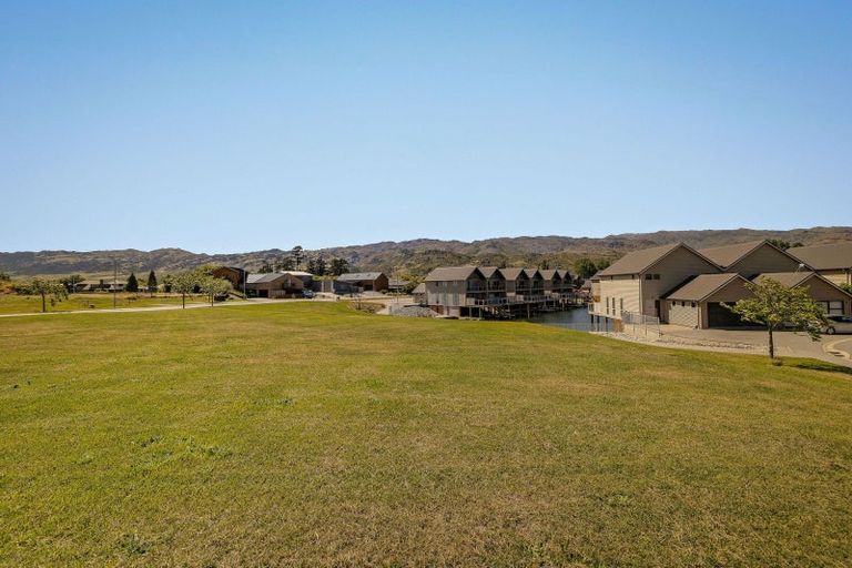 Photo of property in 11 Perriam Place, Mount Pisa, Cromwell, 9383