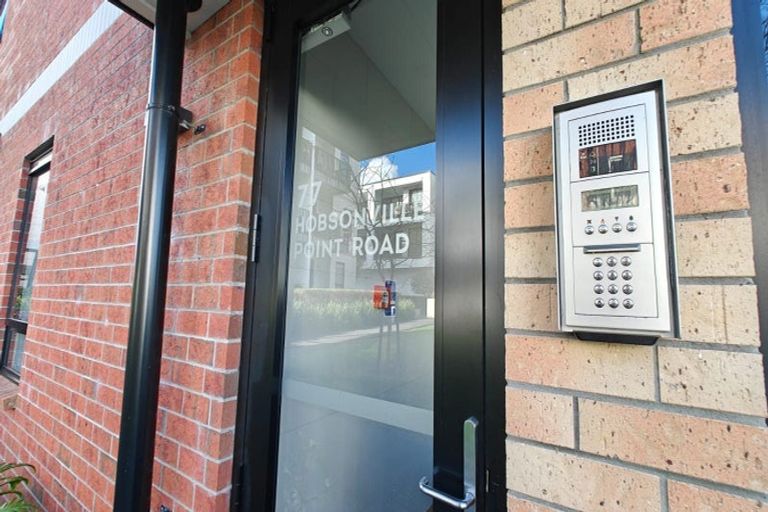 Photo of property in 207/77 Hobsonville Point Road, Hobsonville, Auckland, 0616