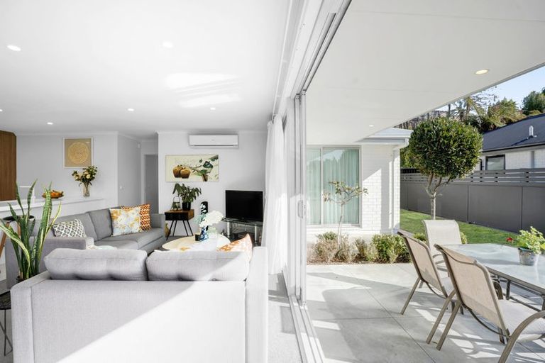 Photo of property in 44 Fernbrook Drive, Hurworth, New Plymouth, 4310