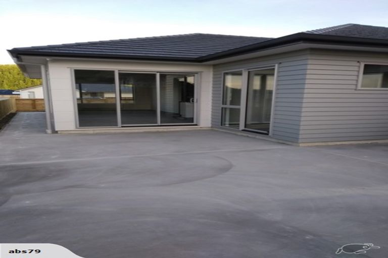 Photo of property in 18 Schooner Drive, Whitby, Porirua, 5024