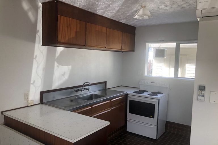 Photo of property in 4u4 May Street, Hamilton East, Hamilton, 3216