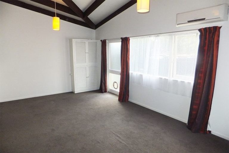 Photo of property in 8/23 Frederick Street, Waltham, Christchurch, 8011