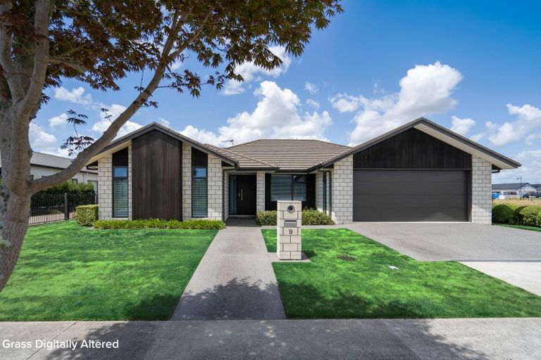 Photo of property in 9 Richards Street, Cambridge, 3434