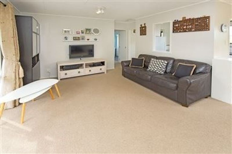 Photo of property in 47a Matai Road, Stanmore Bay, Whangaparaoa, 0932