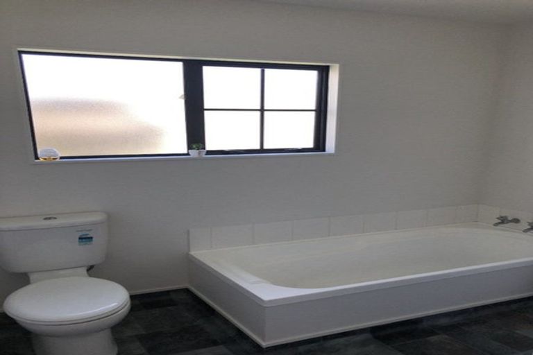 Photo of property in 7a Hindmarsh Street, Johnsonville, Wellington, 6037