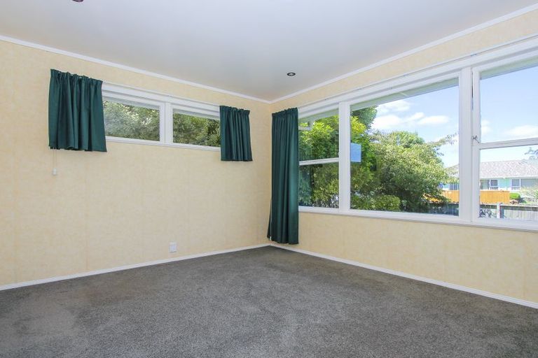 Photo of property in 65 Te Kanawa Crescent, Henderson, Auckland, 0610