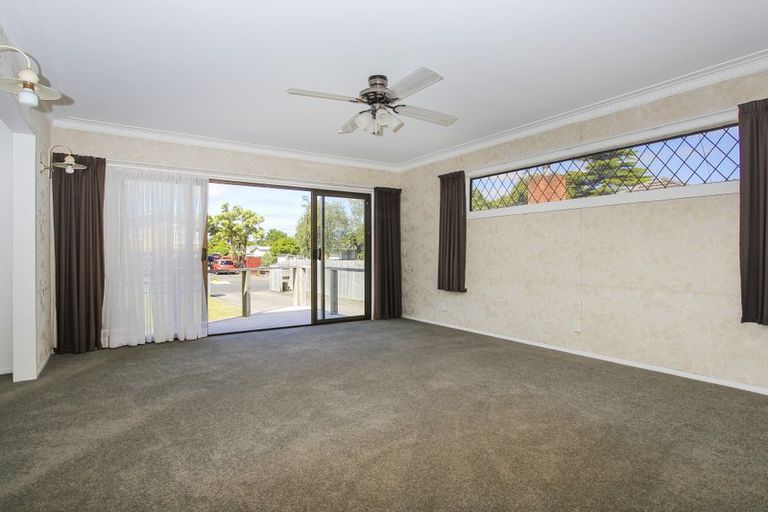 Photo of property in 65 Te Kanawa Crescent, Henderson, Auckland, 0610