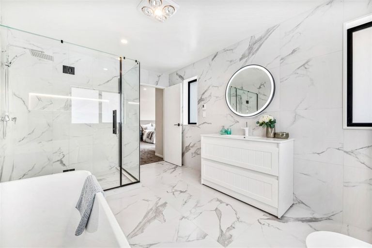 Photo of property in 13 Downpatrick Drive, Flat Bush, Auckland, 2019