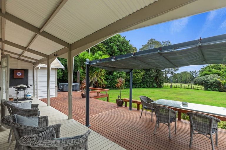 Photo of property in 122 No 2 Road, Te Puke, 3182