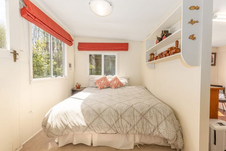 Photo of property in 12 Ngarara Road, Waikanae, 5036