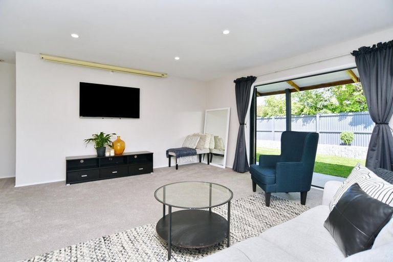 Photo of property in 5 Hegan Place, Rangiora, 7400