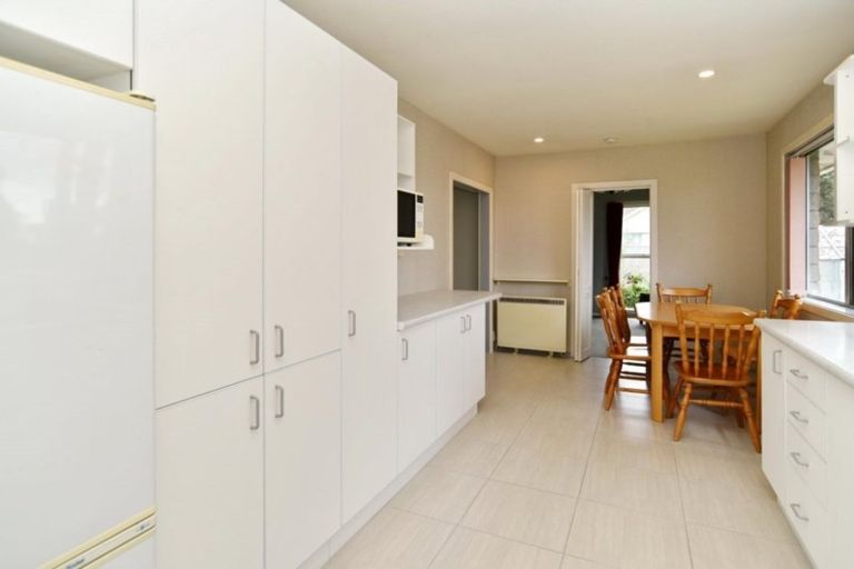 Photo of property in 93 Oakhampton Street, Hornby, Christchurch, 8042