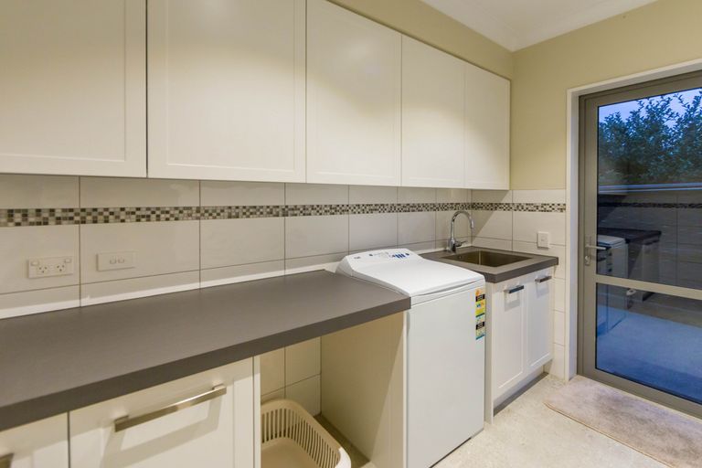 Photo of property in 15 Breton Close, Northwood, Christchurch, 8051