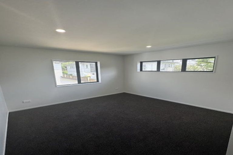 Photo of property in 29a Sheridan Drive, New Lynn, Auckland, 0600