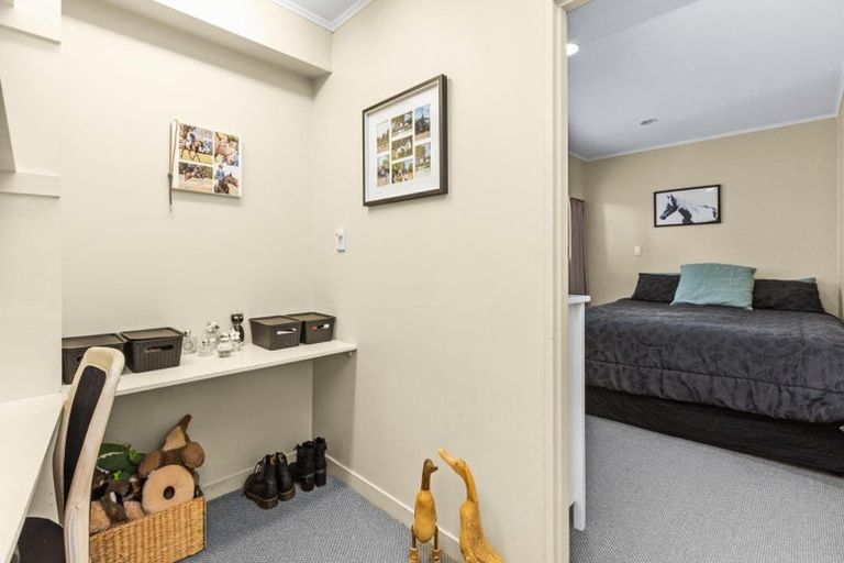 Photo of property in 58 Churchill Drive, Taradale, Napier, 4112