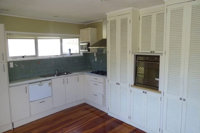 Photo of property in 2/44 Corunna Road, Milford, Auckland, 0620