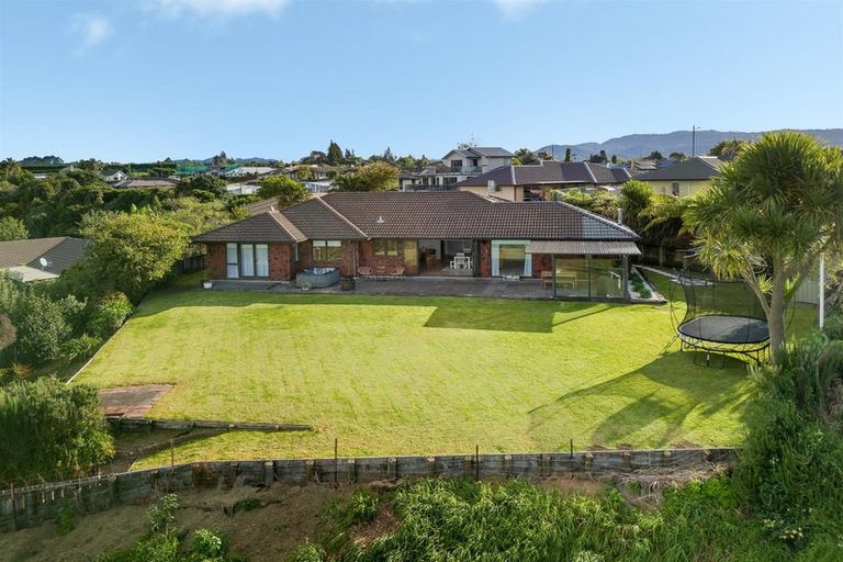 Photo of property in 43 Norm Freeman Drive, Te Puke, 3119