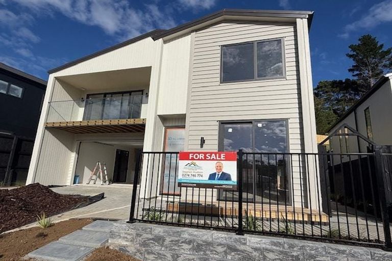 Photo of property in 244c West Hoe Heights, Orewa, 0931