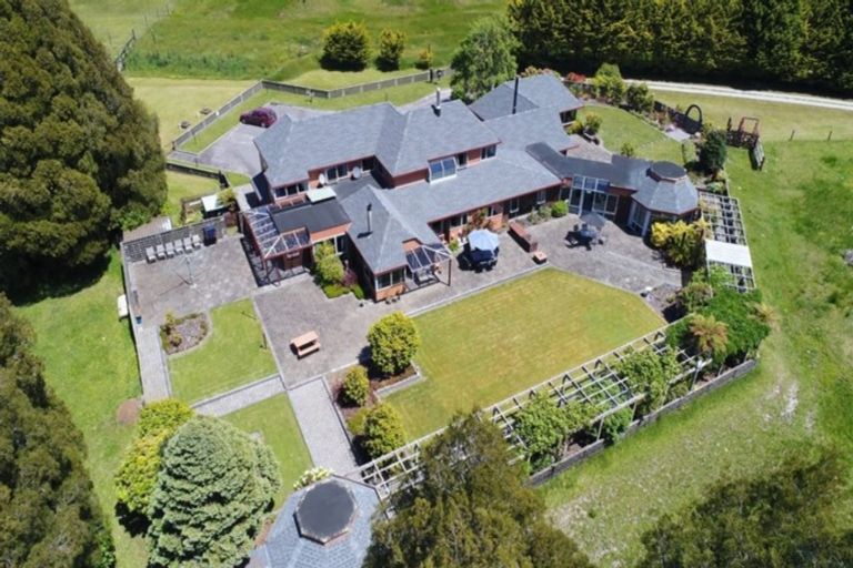 Photo of property in 96 Hau Hau Road, Blue Spur, Hokitika, 7882