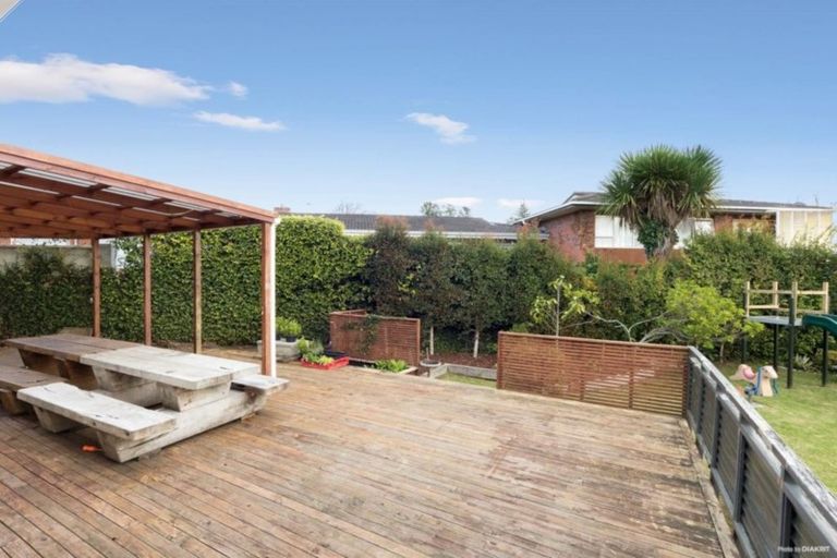 Photo of property in 39 Mason Street, New Lynn, Auckland, 0600