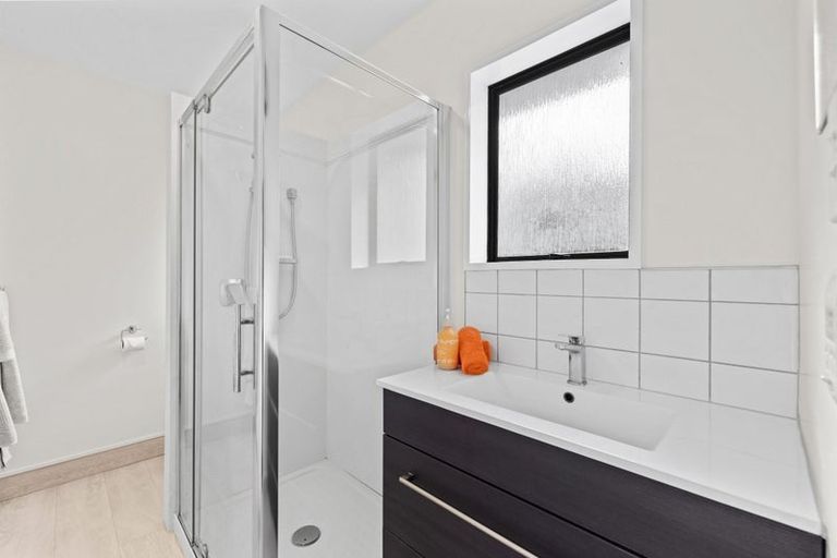 Photo of property in 6 Cullahill Street, Harewood, Christchurch, 8051