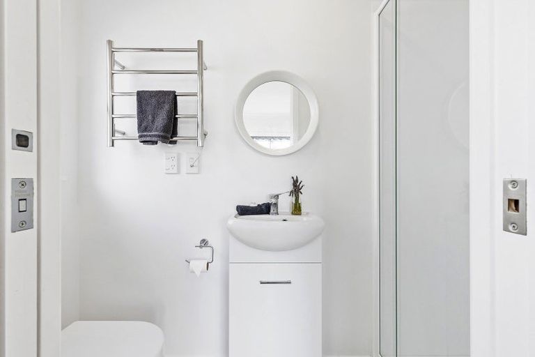 Photo of property in 45 The Drive, Tawa, Wellington, 5028