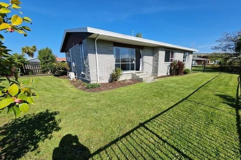 Photo of property in 19 Stacey Place, Woolston, Christchurch, 8062