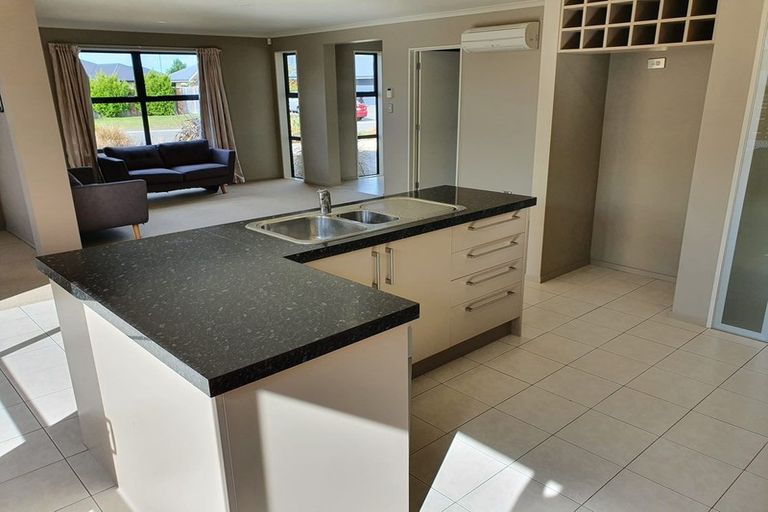 Photo of property in 8 Henley Close, Rolleston, 7614