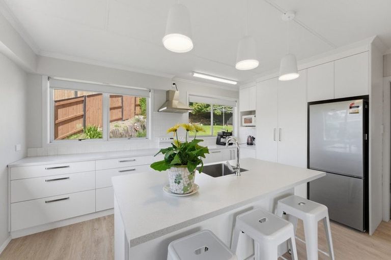 Photo of property in 1 Carlton Terrace, Westown, New Plymouth, 4310