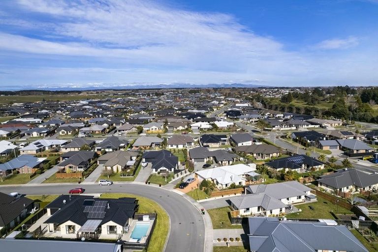 Photo of property in 4 Gilchrist Place, Kaiapoi, 7630