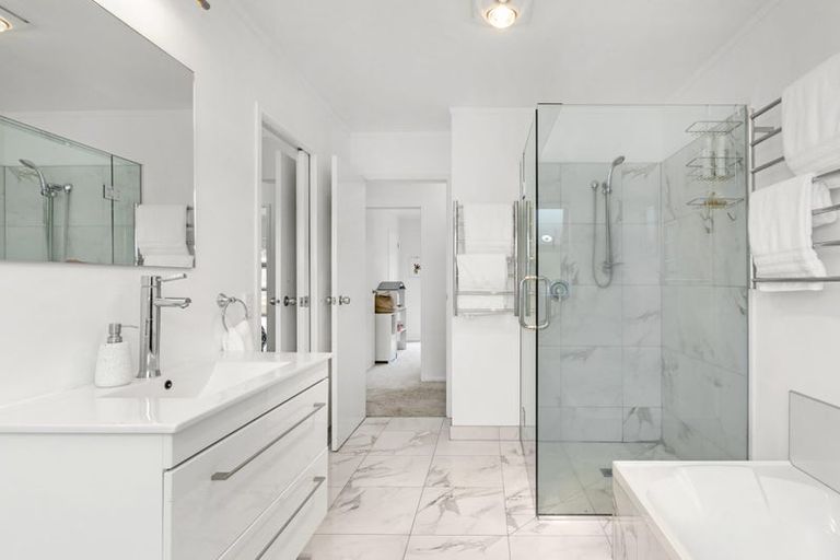 Photo of property in 20d Manukau Road, Raglan, 3225