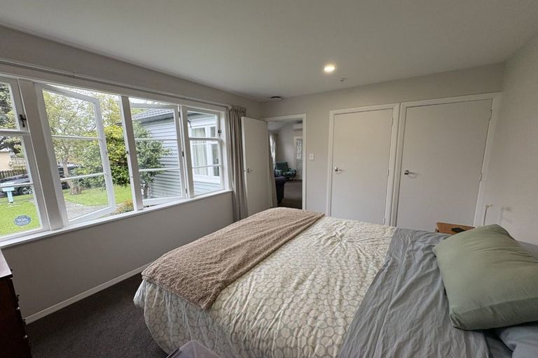 Photo of property in 74 Durham Crescent, Fairfield, Lower Hutt, 5011