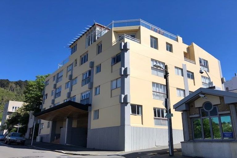 Photo of property in 11-41/54 Hill Street, Thorndon, Wellington, 6011