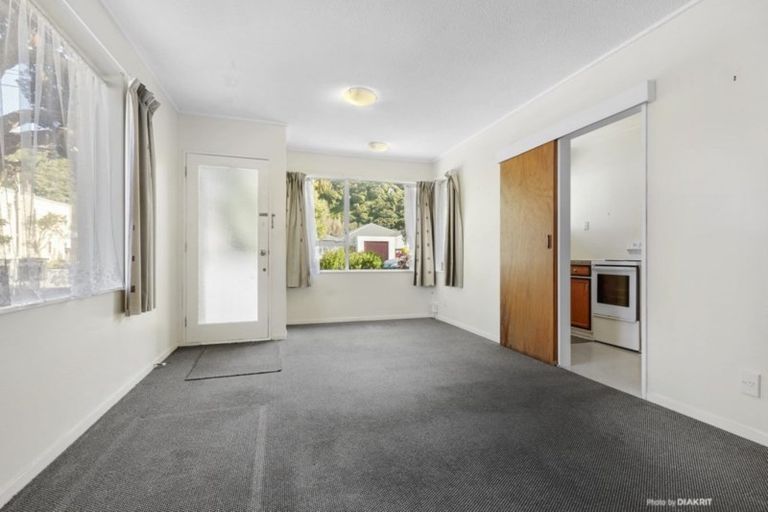 Photo of property in 171f4 Queens Drive, Lyall Bay, Wellington, 6022