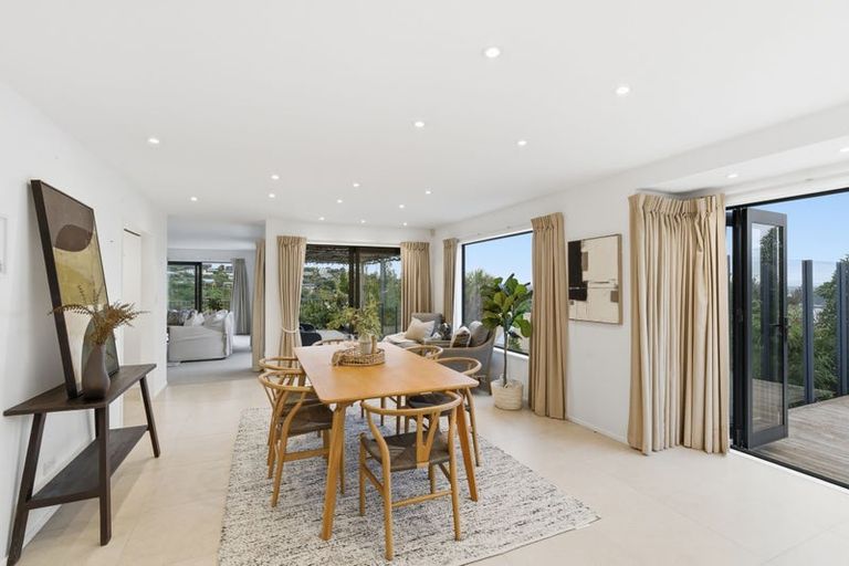 Photo of property in 39 Santa Maria Avenue, Mount Pleasant, Christchurch, 8081