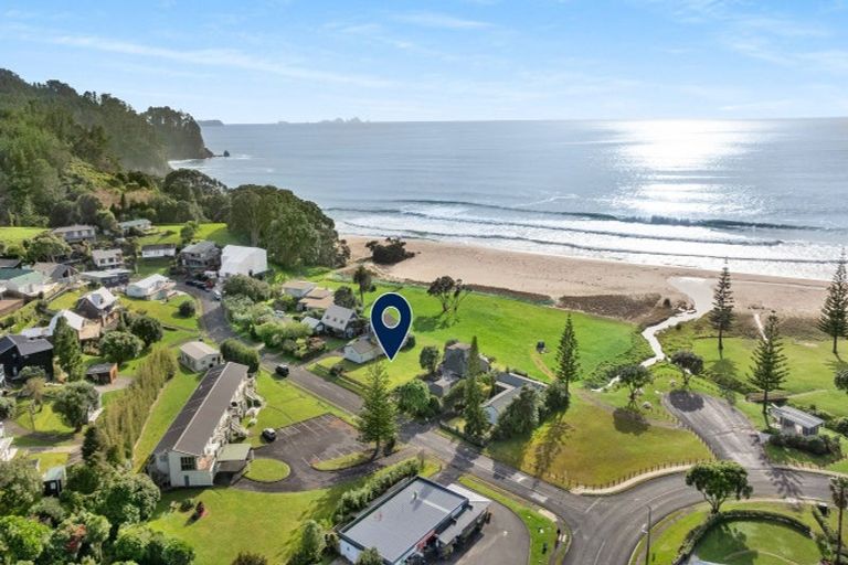 Photo of property in 106 Bambury Place, Onemana, Whangamata, 3691