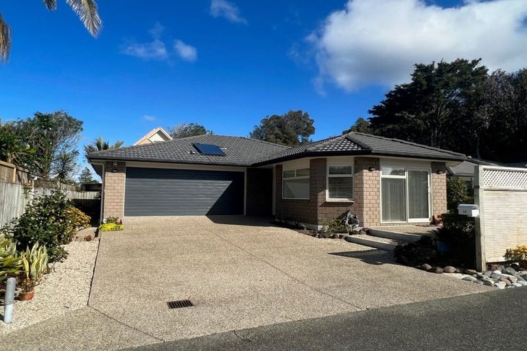 Photo of property in 4a Forest Glen, Orewa, 0931