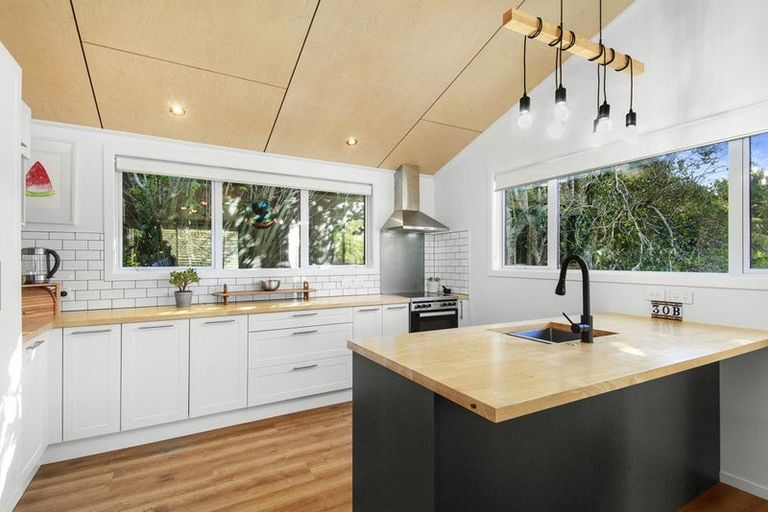Photo of property in 30b The Drive, Tawa, Wellington, 5028